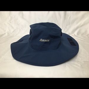 Eastern Mountain Sports stowaway Gore-Tex hat